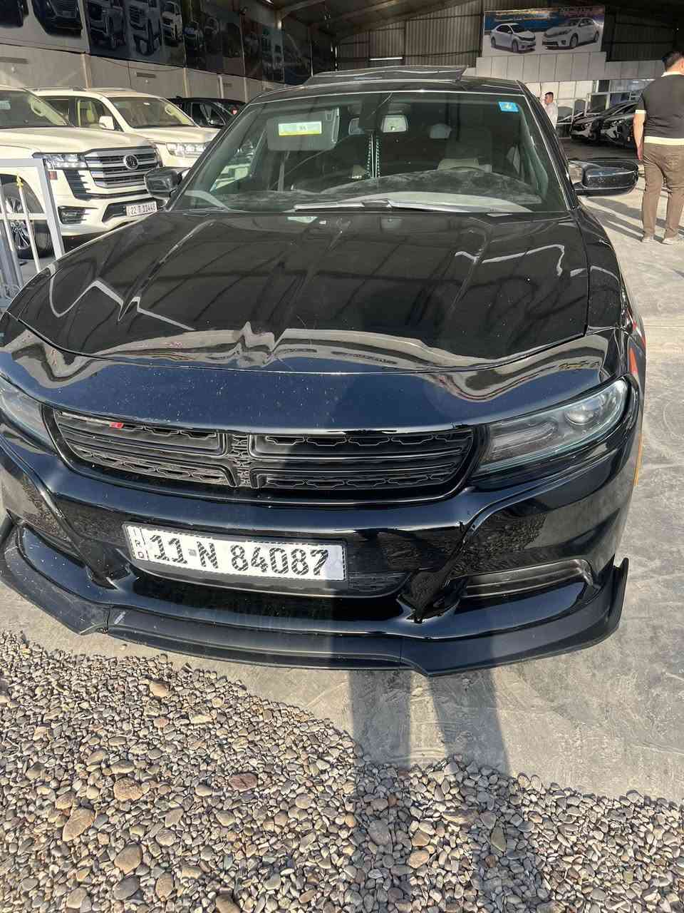السلام عليكم جارجر موديل 2019اس اكس تي معروفه مواصفاتها وحادثها مرفوقة وبيها الجاملغ الخلفي بارد فقط لا غيره السياره ماشيه 150الف حقيقي لا طالعه خط ولا هاي الامور  بل صور السعر175وبيها مجال الشراي ***********
