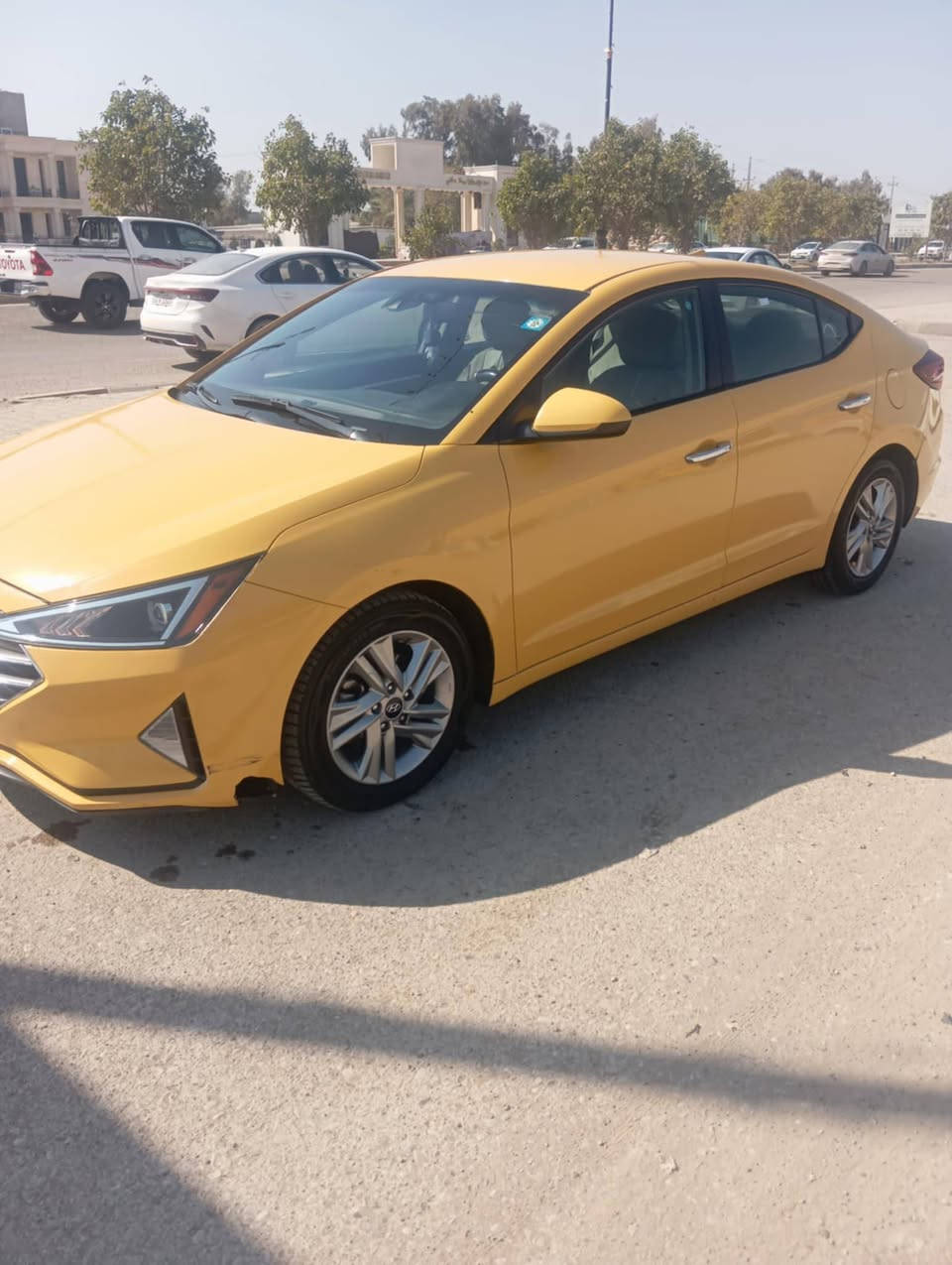 النترا 2020موصفات عاديه امريكي محرك 2000 كير محور ايتي 
رقم بغداد بسمي مصفره من كلشي تحويل ثاني يوم 

سعر 118 وبيها مجال بسيط مكاني ديالى تقاطع القدس 

غير متواجد على الفيس 
رقم تلفون :  ***********
