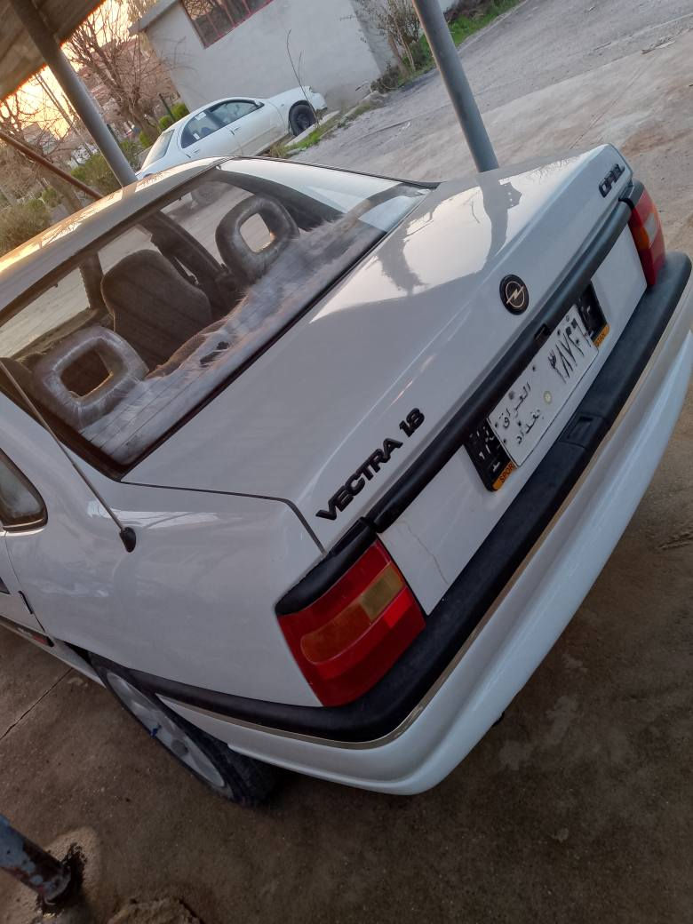 ***********

ئۆپڵ مە کینە18
گێڕتۆماتیک
ئاڕم پلاستیک سلێمانی
مۆدیل91
پێشوپشتی کە پسە 
گێڕو مە کینە بە شە رتی 20فیتە ر
بە قە د یە ک ئاڤانتی خۆشە زۆر  زۆر خاوێنە و زۆرتوندو تۆڵە بە شە رتی هە موشت دە یفرۆشم حە یبی لێ نابینیە وە سحری43گە ڵاو محامە لە لە چوارقوڕنە م رانية, السليمانية
