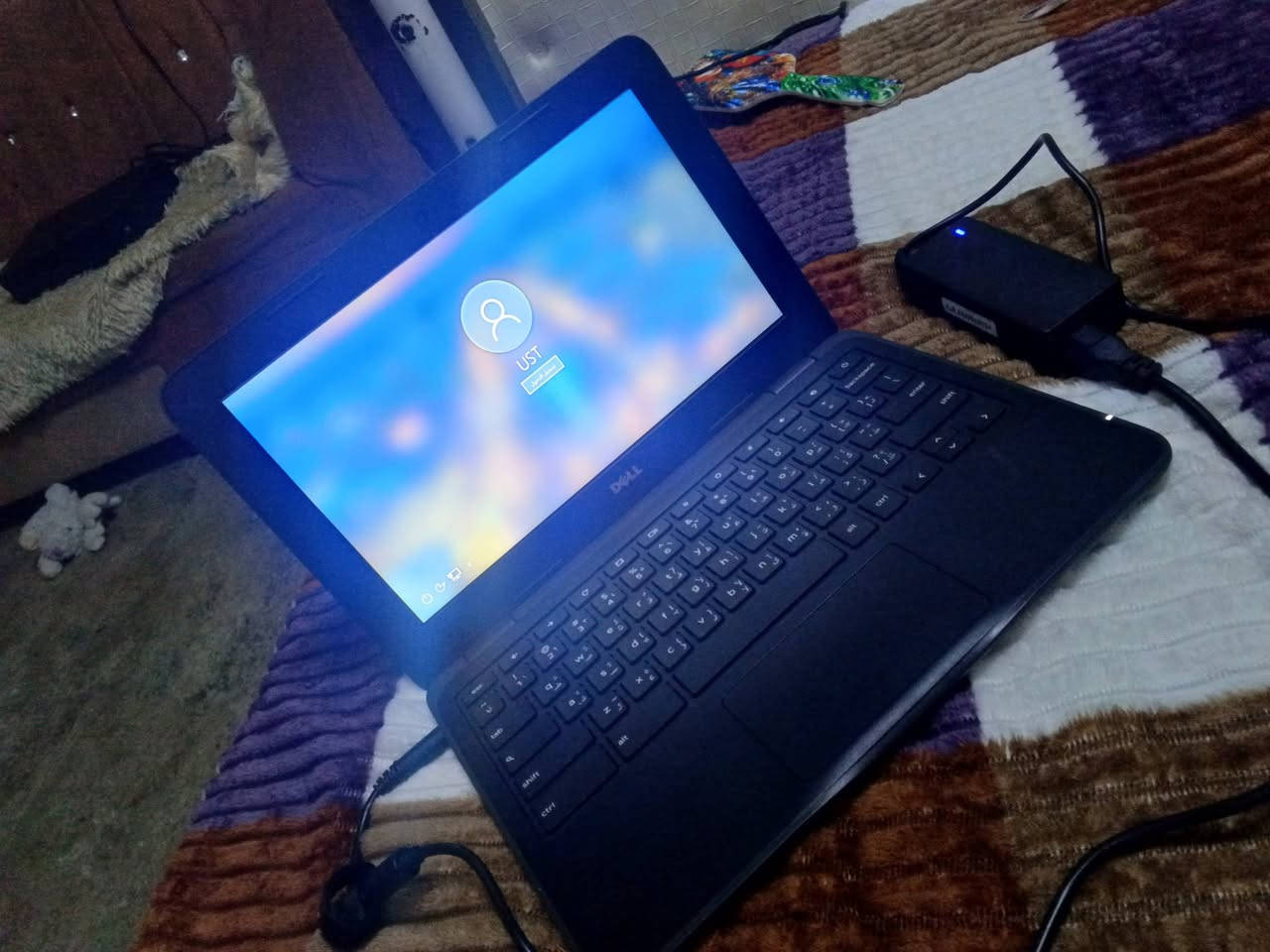 السلام عليكم،،♥️
لابتوب للبيع يجي وياه كارتونته وشاحنته وايضا من مميزات اللابتوب بيه كاميرا اماميه وتقدر انت لعب بيه عن طريق تأخذ يدة تجارية سواءً كانت يد بلايستيشن أو اكس بوكس تقدر تنزل عليه العاب جي تي اي 5 وسيارات والعاب كرة قدم(طوبة)والعاب قتال ويجي ويا اللابتوب برامج عديده مثل : واتساب،يوتيوب،تيك توك،غوغل،فيسبوك،تلي،وهوايه.طبعا اللابتوب يفيدك للدراسة ولمشاهدة الافلام وايضا للعب و اللابتوب نظيف جدا مستعمله اسبوعين هيجي يعني.
السعر : ٥٥ الف وقابل للتفاوض،ماعندي توصيل مكاني كركوك حي الحجاج قرب جامع الطيب وبس تحياتي...


**إذا كنت صاحب هذا الإعلان وتريد حذفه لأي سبب، رجاءا أرسل رسالة إلى الدعم الفني**