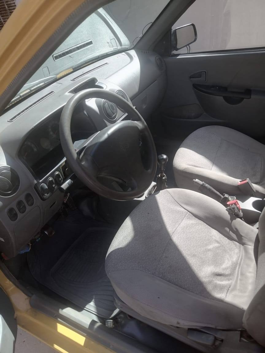 السلام عليكم سايبه 2015 تبريد شغال بس الكير الرابع يفلت بيع او مراوس 
***********
