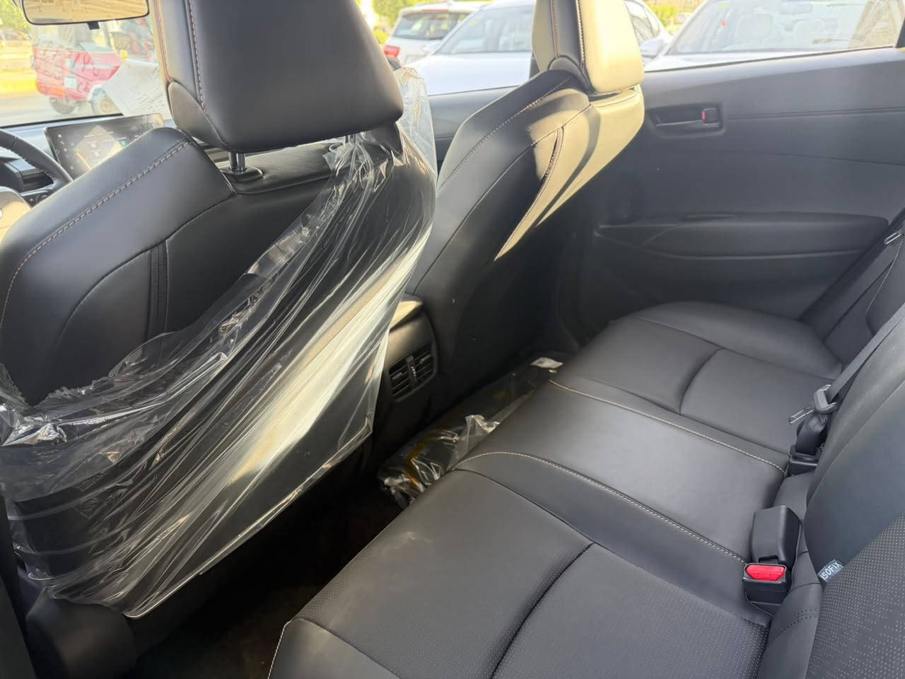 Toyota cross 2026 
تويوتا كروس 2026 
داخل جلد 
مقعد كهرباء 
اوتو بارك 
رادار 

📍بغداد شركة ابو ظبي جكوك قرب بوابة الكاظمية 

0771 811 1145

0781 844 4044 📞
