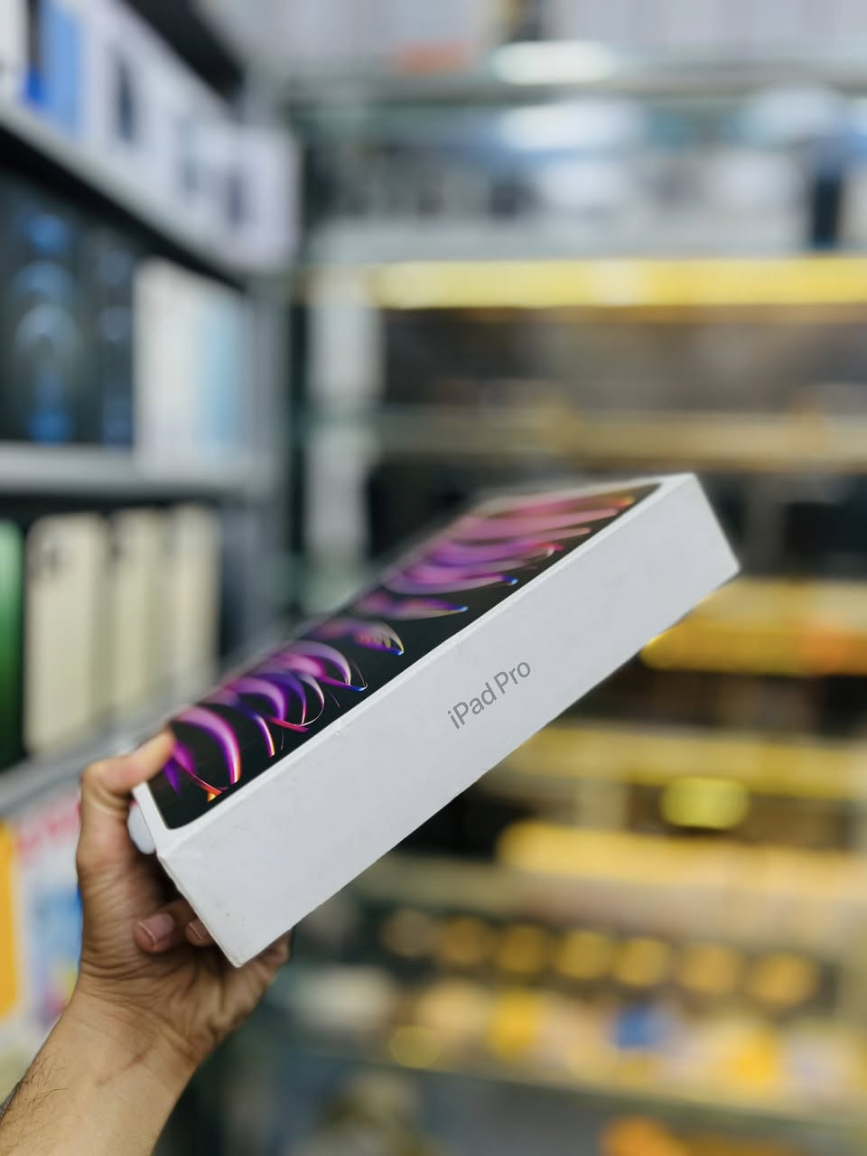 ايباد 11 برو معالج M2 ✅
ذاكرة 256 
( جديد ) قطعة نادرة جدا لان تم ايقاف تصنيعة
للتواصل  *********** - ***********
العنوان كربلاء - طويريج - مدخل سوق المسقف
