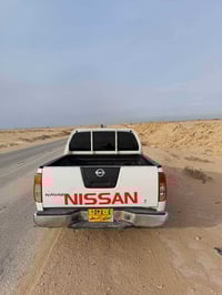 نيسان نافارا • ٢٠١٤ • للقطع