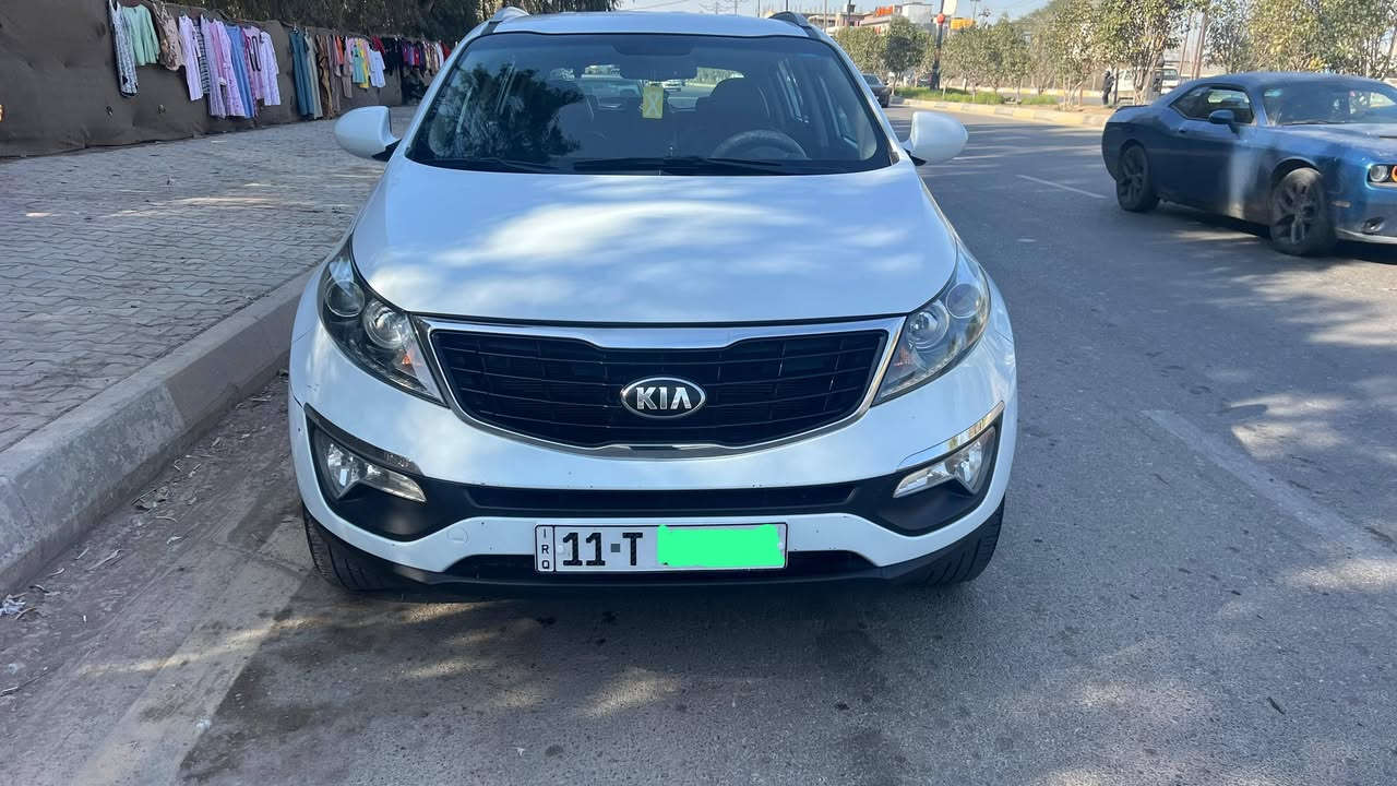 السلام عليكم كيا أسبورتج موديل 2016 للبيع فقط بدون مرواس سيارة مكفولة كفالة عامة عدا شخط بسيط بالدعامية الاماميه وشخط بالباب مأشر عليه كير محرك على وضع الشركة رقم بغداد أنكليزي سنوية نهاية سنة 28 السيارة ماشية 149 ألف السيارة من زيرو عدنا أستخدام شخصي /السعر 170 ورقة مكان السيارة ديالى بعقوبة للتواصل ***********
