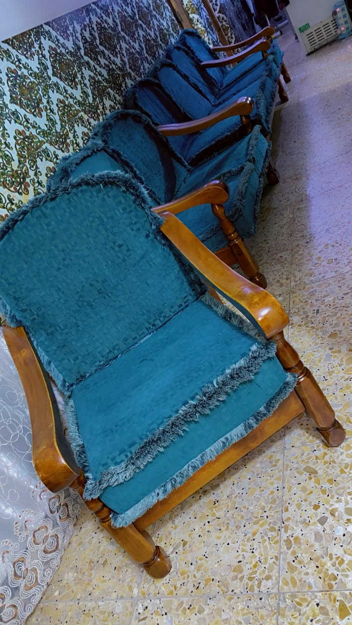 تخم قنفات اخوالجديد سبع مقاعد قنفتين وكراسي اثنين موديل كلاسيك رجل الزوجيه 185المشتل تًوصيل بكروه


**إذا كنت صاحب هذا الإعلان وتريد حذفه لأي سبب، رجاءا أرسل رسالة إلى الدعم الفني**