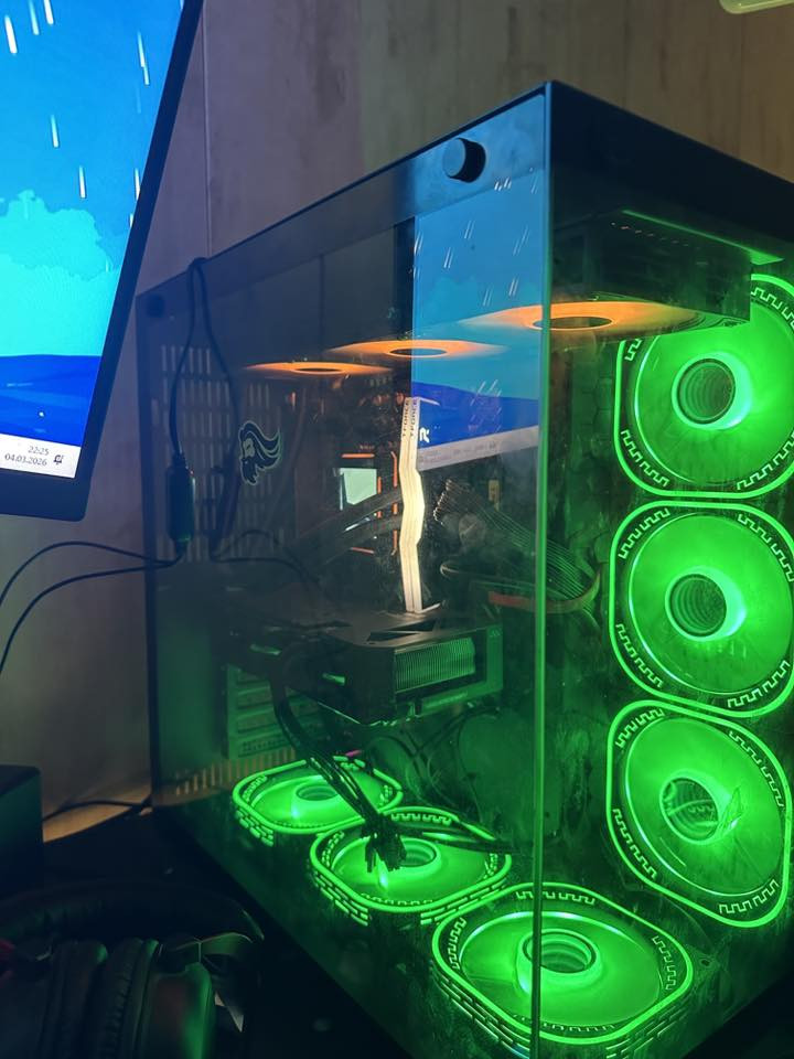 15-12400F
M.B H610M-K ASUS
RAM 16GB 8X2 3600MHZ RGB
T.FORCE
RTX 4060TI asus 8GB
M.2 1T LAXAR
P.S 600w pr 650w
CASE 6 FAN RGB
مع تبريد مائي ابو شاشة 
هارد SSD واحد تيره 
وثاني HDD 512
هاي فقط مواصفاتها 

ووياها شاشات عدد ثنين
الاولى من شركة AOC 240hz
MoNITOR 60hz الثانية من شركة
27inch curveثنينهم 
وميز قيمنق
ويدات ps5 اصلية عدد 2
وماوس قيمنق قلوريس موديل ٥
كيبورد قيمنق RED Dragon سوجات
مغناطيسية RGB
سماعة هايبر اكس محيطية
مع سماعات خارجيه 
مع اضاءة مونتر جهتين 
السعر مليونين 300الف مكاني بغداد صليخ 
تواصل ع رقم *********** واتساب او اتصال
