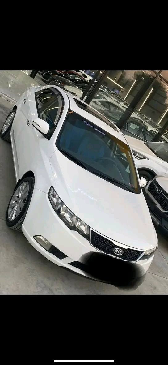 اللهم صلي وسلم وبارك على نبينا وحبيبنا محمد 🌺
كيا سيراتو مديل 2012
صبغ عام انطيك بيهه كص سكف 
سياره جديده وجاهزه مال جناي ماشيه 165
محرك وكير شرط وضع شركه مامفتوح مكينه دوش مال
 فانتي اصلي مقدس نشاط فول حجم 16قتصادي كلش 
نضام ايكو تقليل وقود 
رقم نينوى دولي وهزه جديده سنويه جديده صادرة 
كابون بانزين بيهه كتروني 
موصفات فول الفول 
تشغيل بصمه  
بواب بصمه 
نضام ترحيب 
 صندوق بصمه 
فته سكف سلايت 
مري شفط وكهرب نقطه عمياه وشاير حساس 
حساس عند القتراب  نضام ترحيب 
كامره دواره  اصلي 
ويل كروم زايد طخم تايات جدد 
ترايك البصرة شرط 
كشنات جلد 
تبريد تتفيه شغال 
تتفيه كشنات نار 
بجم كبس  نضيف 
ترهم بيع وترهم مراوس حديث او نفس السياره بس اصفر 
مكاني جانب الايسر 
وهاي تفاصيل كاتبه خوان كامل لحد كلي شبيهه  كانب كلشي 
واسف على اطالة خوان العزاز 
سعر خاص او تصل شاري فقط يتصل  🔑🇮🇶✅
شرط تحويل من الشرعي مباشر 
***********
***********
