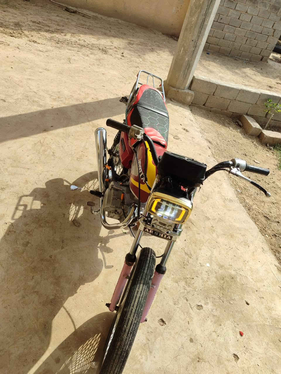 نامه اوراق كامله شاصي19 ارشه بوري رفيع محرك 21 مفتوح بس ولفات مكفوله من تبخير ونضوح كهربايات كله شغاله لايت عالي ناصي زنون  بك لايت هورن كامله مكان شطره ***********
