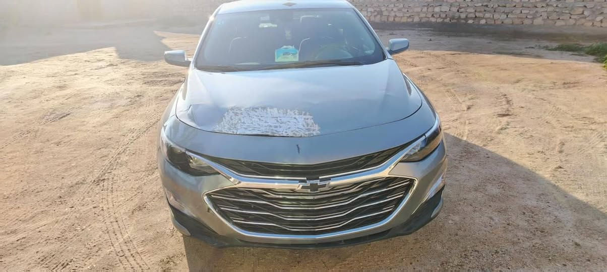 السلام عليكم ماليبو للبيع او مراوس باقل منه موديل ٢٤ سياره شركه بعده برغي ممفتوح بيه سياره جاهزه من كل النواحي رقم بغداد مكاني فلوجه سعرهه ١٤٠ وبيه مجال حته صور الحادث موجوده تلفون *********** كورك 7505068571
