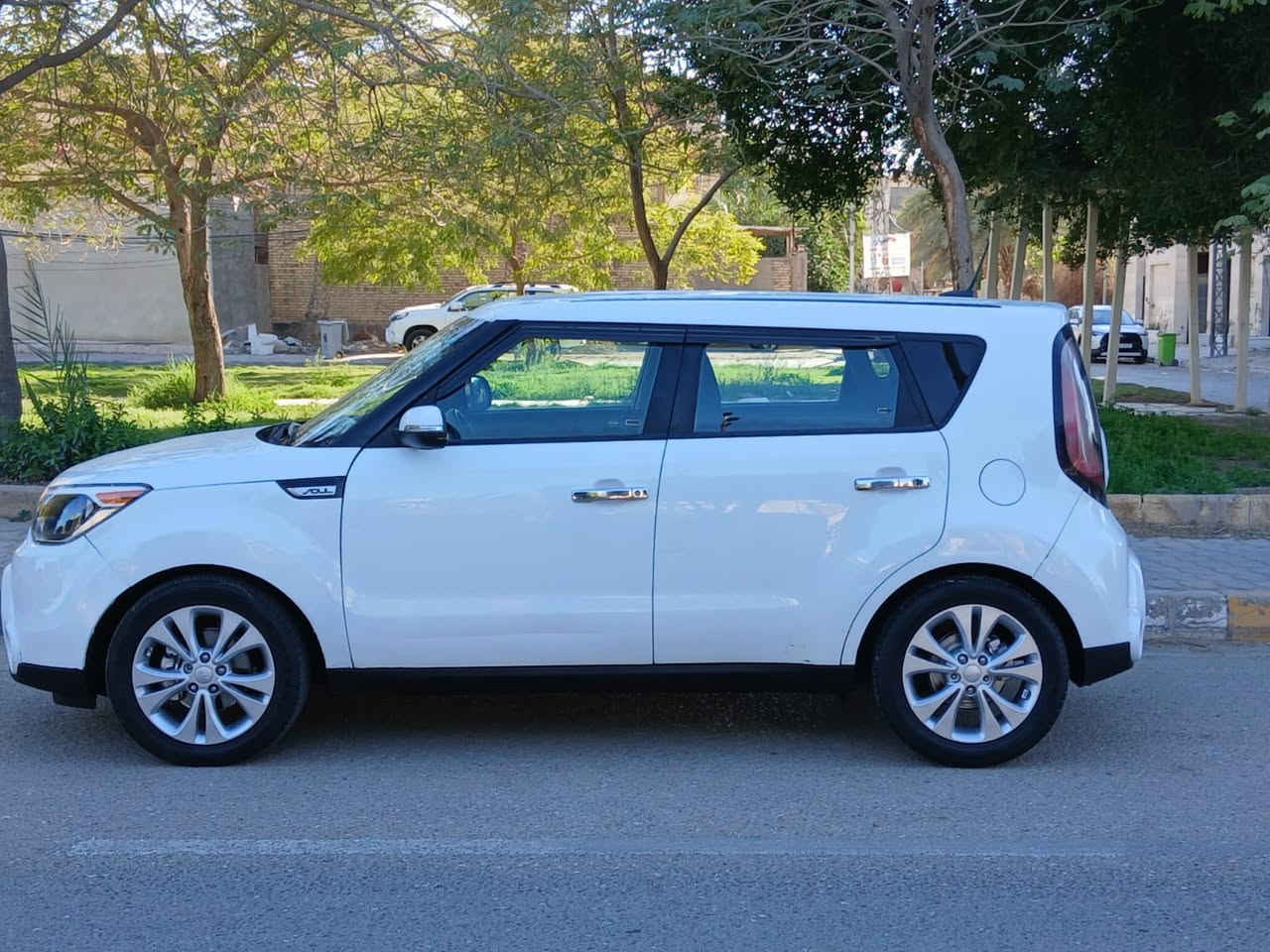 اسلام. عليكم. للبيع. كيه. صول 2016. وارد امريكي.ماشيه. 100 الف. محرك. 2000 الموصفات. تحكم. استيرن كامره. دواره. لايت اوتو اشاير مري سياره. جديده. وجاهزه. من كلشي. ومابيه. اي. نقص السعر (115) الستفسار اتصل. ***********/ عنوان. سياره كربلاء. المقدسه اخوان. بيع. فقط
