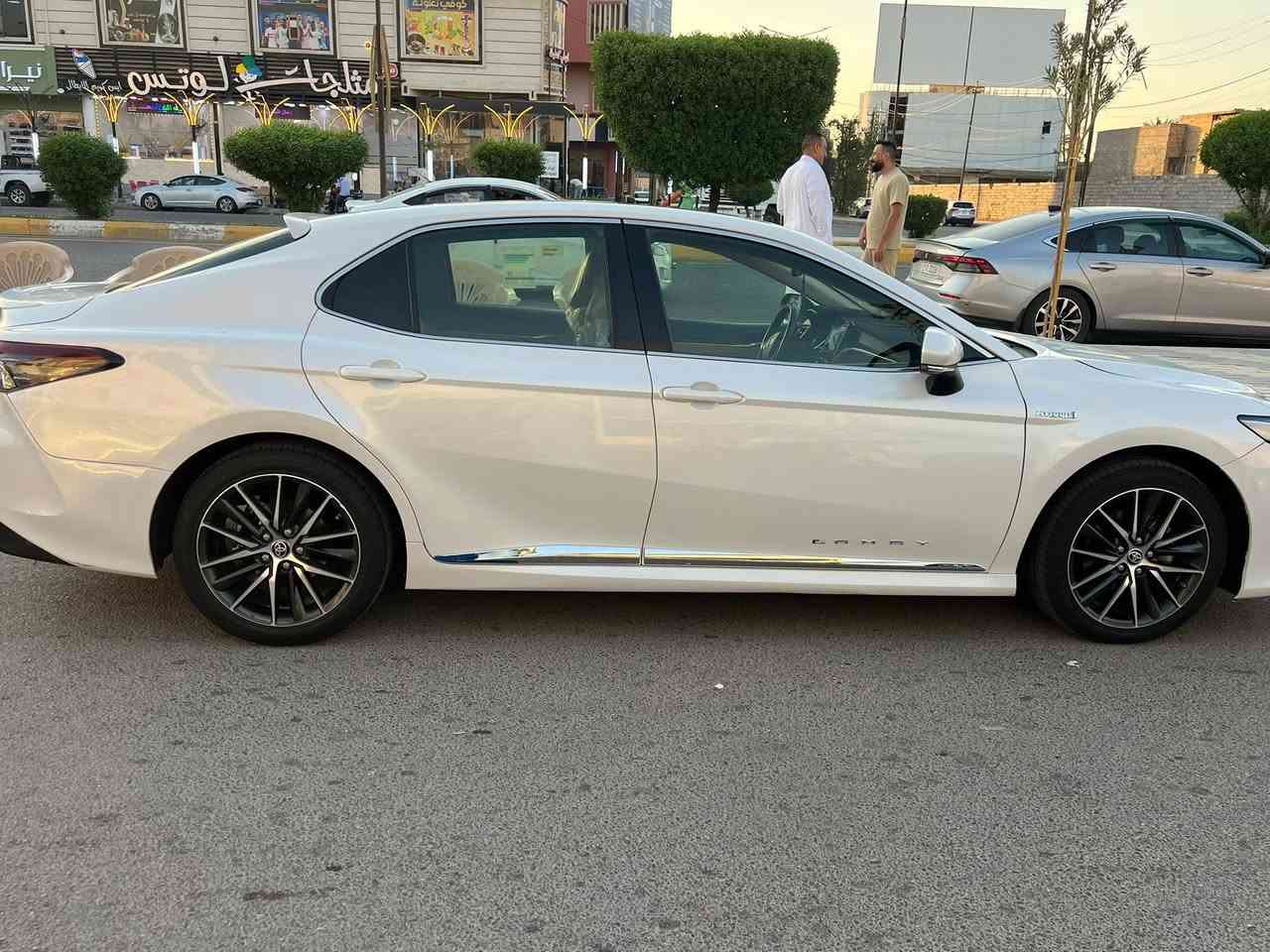 كامري 2023 خليجي هايبرد بانزين
رقم بغداد
السيارع اعلىً فئه
كفاله عامه
خليجي السياره
السياره بحالة الوكاله
موصفات سلايد
بصمه
برده خلفيه
شحن لاسلكي
تبريد قطعتن
اتو هولد
أنظمة قياده
ايكو نورمال سبورت
بصمات ابواب
وهوايه موصفات
ماشيه 60
السياره بأسمي
هزه سنويه رقم كلهن جديد ماتصرف درهم
كفاله عامه عدا بارد بل هلال جاملغ خلفي فقط قليل 
مكاني فلوجه 
السعر 225 ورقه وبي مجال 
للاستفسار ***********
