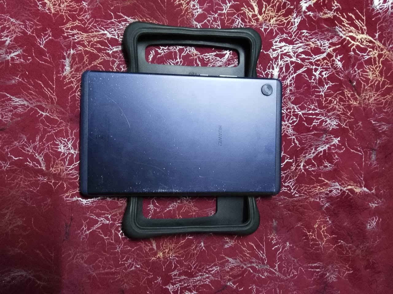 تابلت هواوي T8  كلشي شغال السعر 50الف مع التوصيل بي مجال للاستفسار راسل واتساب.
***********
