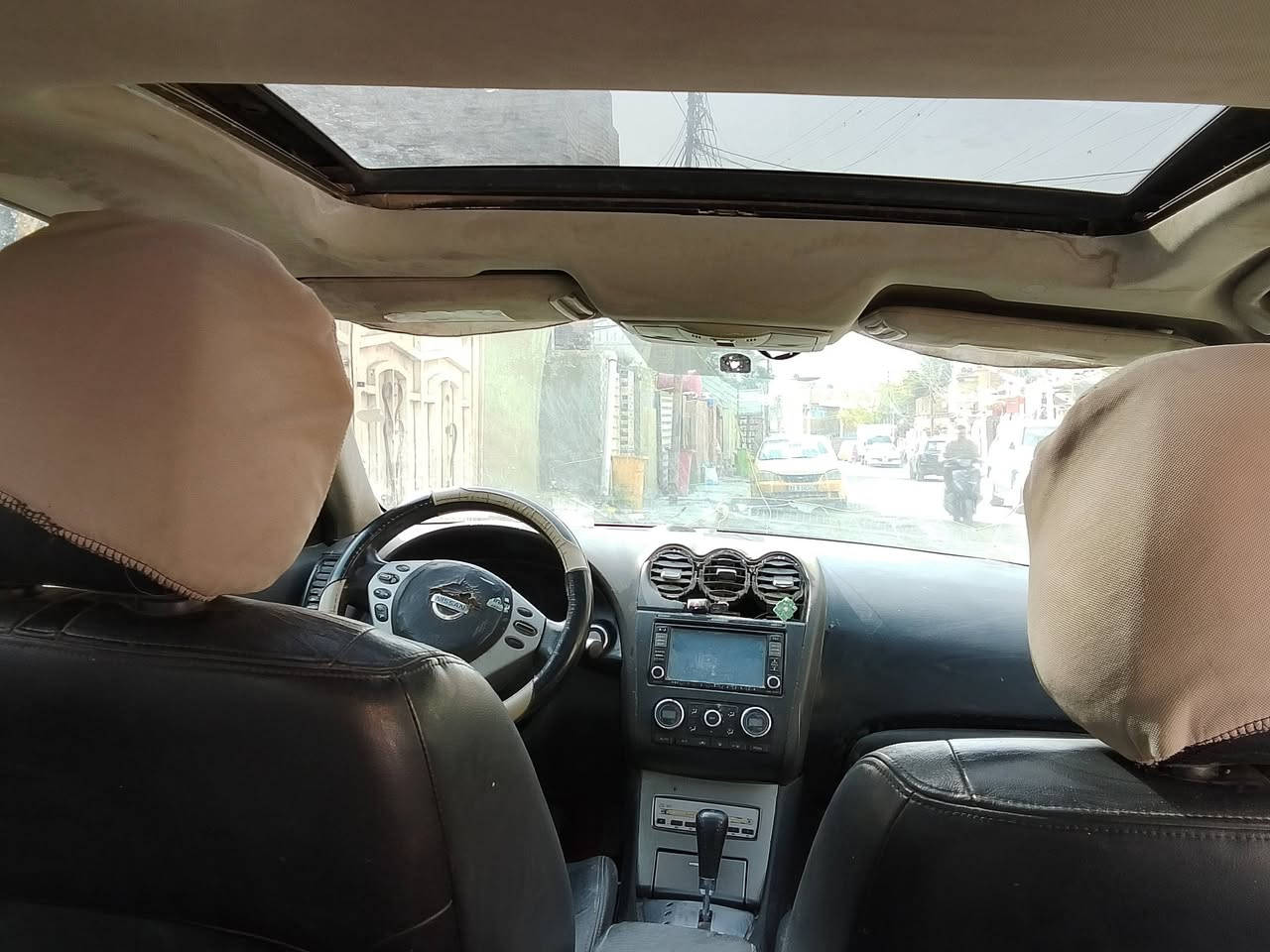 نيسان التيما 2009 رقم صلاح الدين لون جارد بيها طخطخات ضربتها من دعاميه ورة وجاملغ محرك مكفول سعر ٥٧ وبيها مجال مكاني بغداد الشعب 
***********
