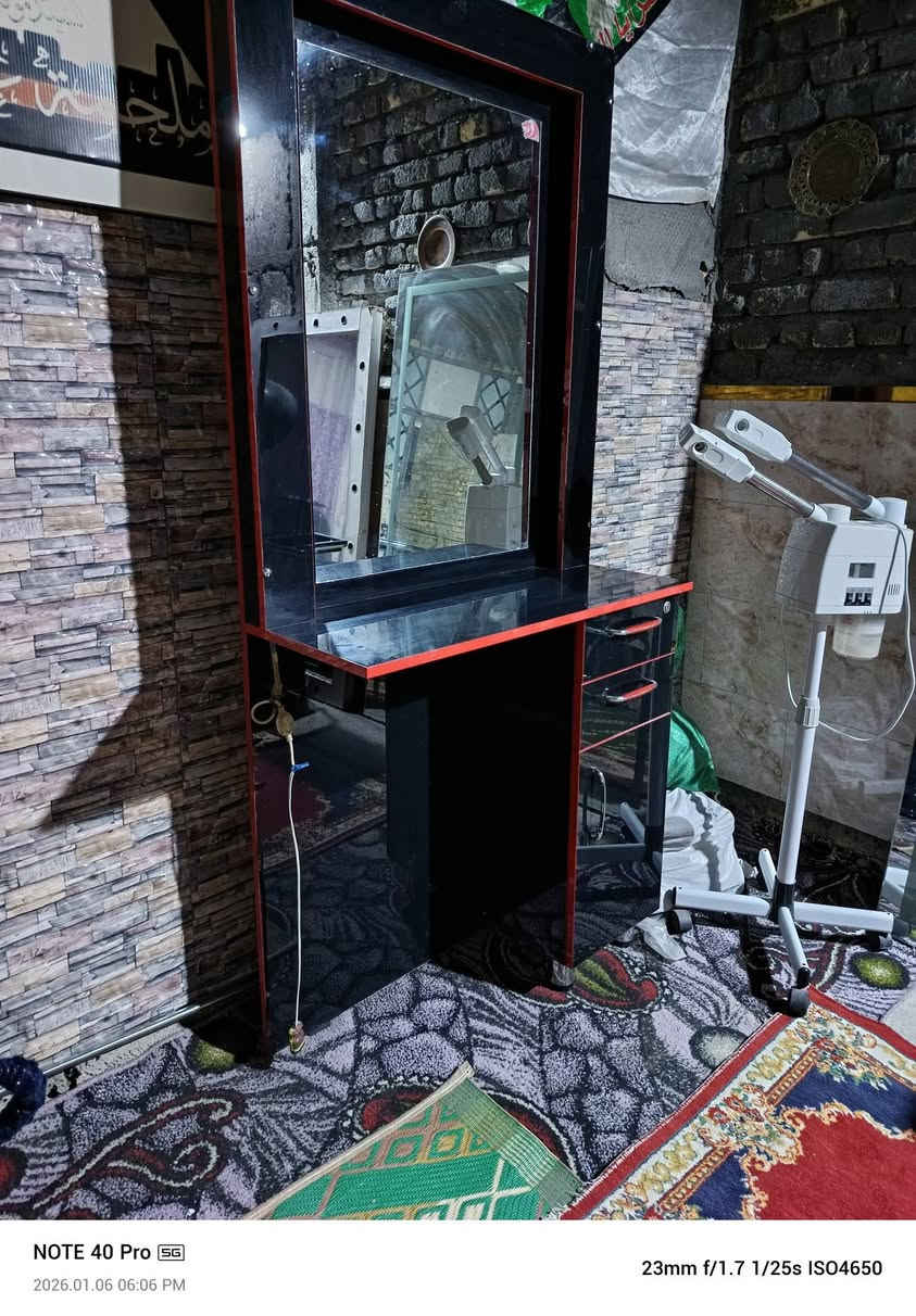 غراض للبيع مال صالون اي ضرر مابيهن نضيفات كلش اخو الجديد *********** وتساب بي
