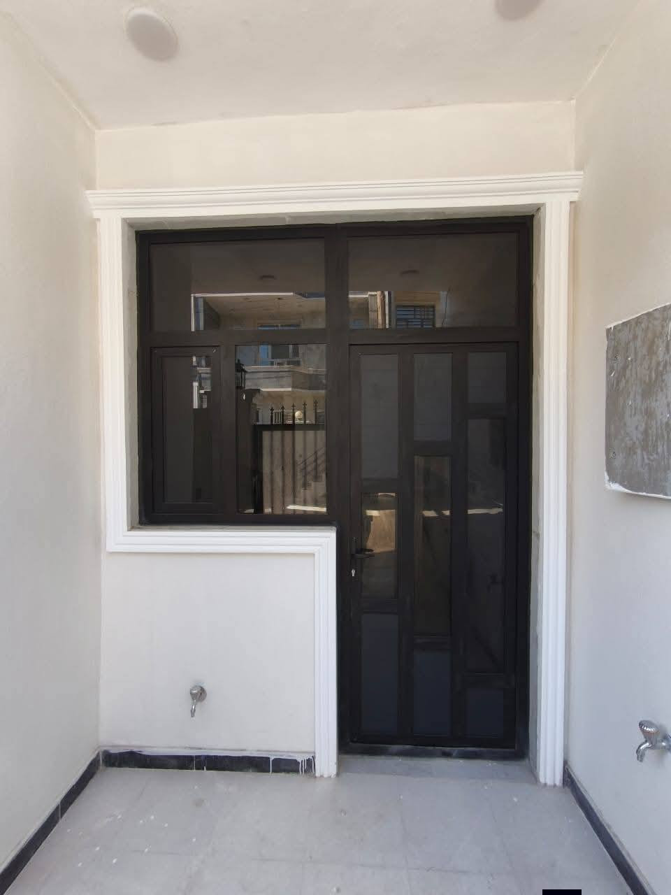 سلام عليكم
🏡 للبيع – دار زيرو جاهز للسكن 🏡

🔹 الموقع: بغداد – الدورة – البوعيثة

📌 مجمع السلطان الثالث 

تفاصيل العقار:

✅ المساحة: 100 متر

✅ الواجهة: 6.25 متر

✅ النزال: 16 متر

✅ عدد الطوابق: طابقين وبيتونه ✅حديث

مواصفات البناء:

✔️ 3 غرف نوم واسعة

✔️ استقبال مريح

✔️ صالة واسعة

✔️ مطبخ بتصميم عصري

✔️ صحيات عدد (2)

✔️ تشطيب درجة أولى مع جميع الخدمات

🛑 ملاحظة: الدار جاهزة للسكن فورا ً

📜 نوع العقار: طابو زراعي – سند 25 – إقرار محكمة

📞 للاستفسار:

📲 اتصال أو واتساب:
( مكتب الكرار2 للاستثمار والتطوير العقاري)
☎️ ***********

 #هاشتاك #دعم #مشاركات #تفاعل #لايك
