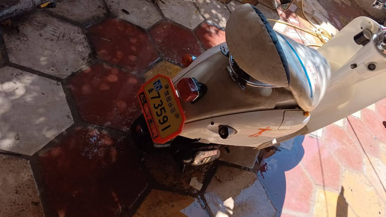 سلا عليكم دراجه البيع كامله نغره سلف 
مابيه نقص ناصريه حي تضحيه رقم ***********
