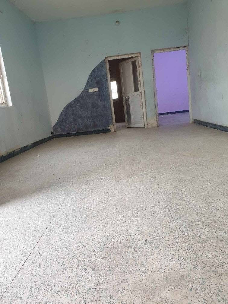 بيت للايجارنظيف بحي الميكانيك نزلت جسر النجف اول فرع عاليمين عن الشارع العام ١٠٠ م فرع الجملونات فرع شركة البذور المحتويات ٢غرفة نوم وصالة ومطبخ وصحيات للإستفسار واتساب ***********
