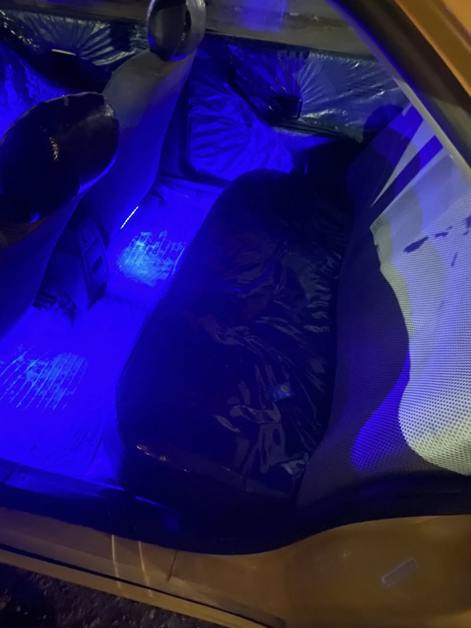 السلام عليكم بيجو بارص لبييع 2015سياره حلوه سنويه    بسمي سنويه  هيئه وغرامات مصفره مكينه وكير خير من الله سياره كفاله ماعده دوس ودواير معمرات كشر ودواخل وتخم تاير كله جديد مكاني كربلاء شراي يخابر ***********
