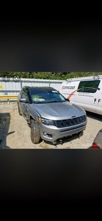 جيب كومباس • ٢٠١٨ • ماشي ٧٠ الف