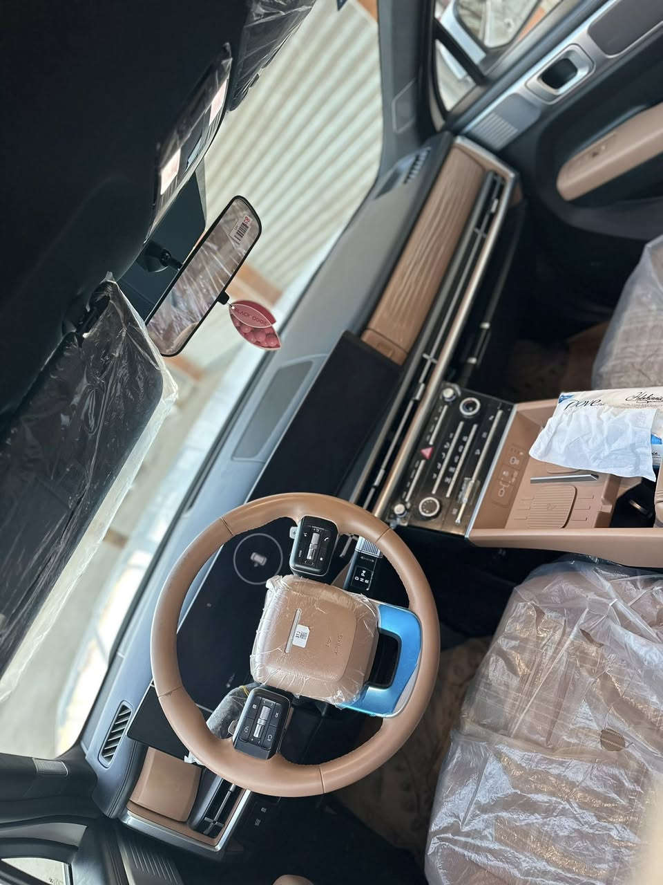 بسبب الوعود نكرر منشور
سنتافيا 2024 الشكل الجديد 🌟
⭐️⭐️⭐️⭐️⭐️⭐️⭐️⭐️⭐️⭐️⭐️⭐️⭐️⭐️⭐️⭐️
ماشيه 16 الف  كيلو
 ⭐️⭐️⭐️⭐️⭐️⭐️⭐️⭐️⭐️⭐️⭐️⭐️⭐️⭐️⭐️⭐️ موديل 2024🌟
حجم المحرك 2500
مرتبط بناقل حركة أوتو 8 نمر 
مفتاح التشغيل بصمة 
تشغيل عن بعد 
فتح الصندوق كهرباء 
اريل نفكيتر 
حساسات أمامية 
حساسات خلفية 
لايت زينون + LED متصل 
بك لايت LED
دخول بصمة ذكي 
حجم الاطار  255/45R20
ويل كب 19
حساسات ضغط الاطارات 
اشارة في المرايا الجانبية 
المرايا قابلة للطي كهرباء 
ماسحة خلفية 
هاند بريك كهرباء ا ABS 
دشبول شاشة ديجيتال 
شاشة Apple Car play 
كاميرا دوارة 
شفتات مقود 
مثبت السرعة Cruise 
المودات والاوامر الصوتية 
ا Bluetooth / T YPCE 
شاحن هاتف Wireless 
مخرج منفذ الطاقة 
7راكب 
3 قطع تبريد 
أوضاع القيادة Drive Mode 
أوتو هولد Auto Hold 
نظام مانع الانزلاق 
نظام نزول المنحدرات 
حاملات الأكواب 
بردات أبواب خلفية 
  والاستفسار ***********
السعر مناسب 
مرقمه بغداد رقم إنكليزي  جديد
⭐️⭐️⭐️⭐️⭐️⭐️⭐️⭐️⭐️⭐️⭐️⭐️⭐️⭐️⭐️⭐️⭐️⭐️⭐️⭐️⭐️⭐️⭐️⭐️⭐️⭐️⭐️⭐️⭐️⭐️⭐️⭐️⭐️⭐️⭐️⭐️⭐️⭐️⭐️⭐️⭐️⭐️⭐️⭐️⭐️⭐️⭐️⭐️⭐️⭐️⭐️⭐️⭐️⭐️⭐️⭐️⭐️⭐️⭐️⭐️⭐️⭐️⭐️⭐️⭐️⭐️⭐️⭐️
