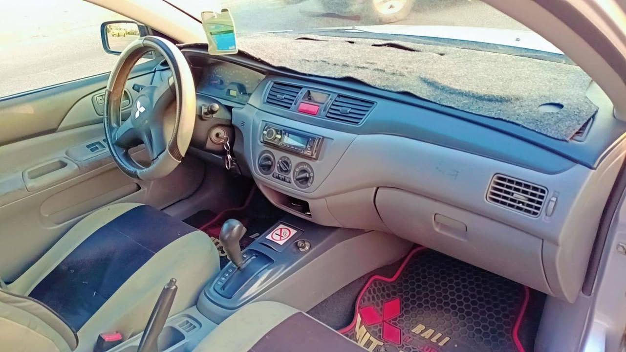 لانسر ميتسويبوشي موديل 2009 
گير شرط 
محرك شرط 
سنويه جديده 2028 
كابون بنزين 
رقم جديد 
 جوز تارات جديد 
تحويل او وكاله 
السعر 82$قفل
 موقع السياره موصل ايسر 
للتواصل ***********.
