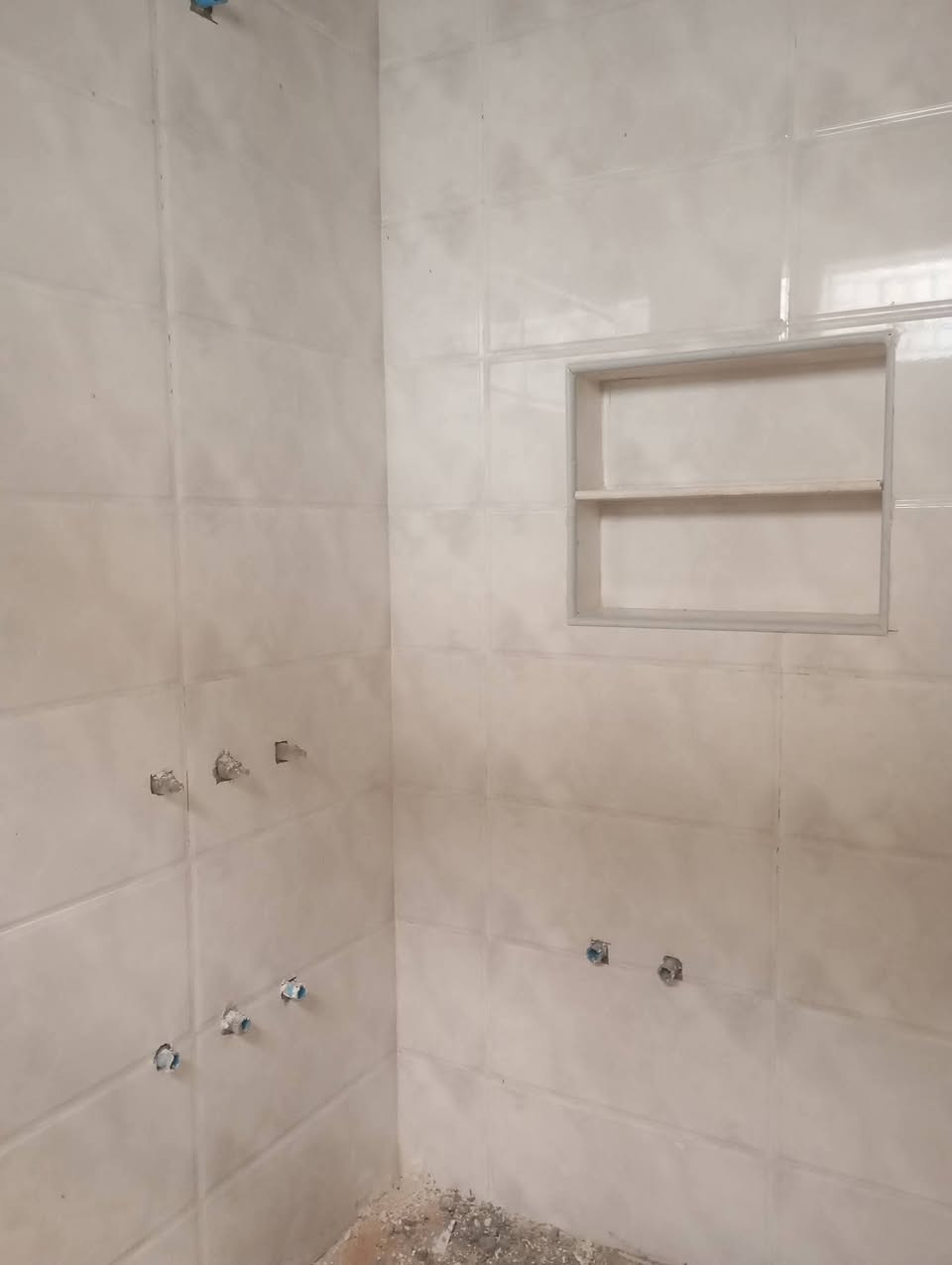 كادر لتطبيك جميع اعمال السيراميك والبورسلين جدران ارضيات دراج ***********
