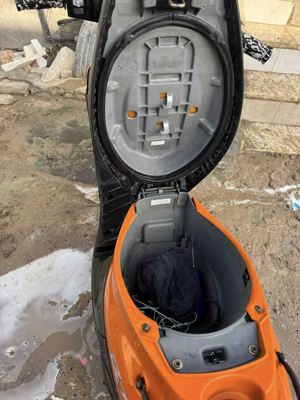 مكلف بلنشر !!!!!!!بيجي حاوي نضيفه شرط فحل سويجين بصمه ستخدام قليل
السعر اتصل عل الرقم ***********
