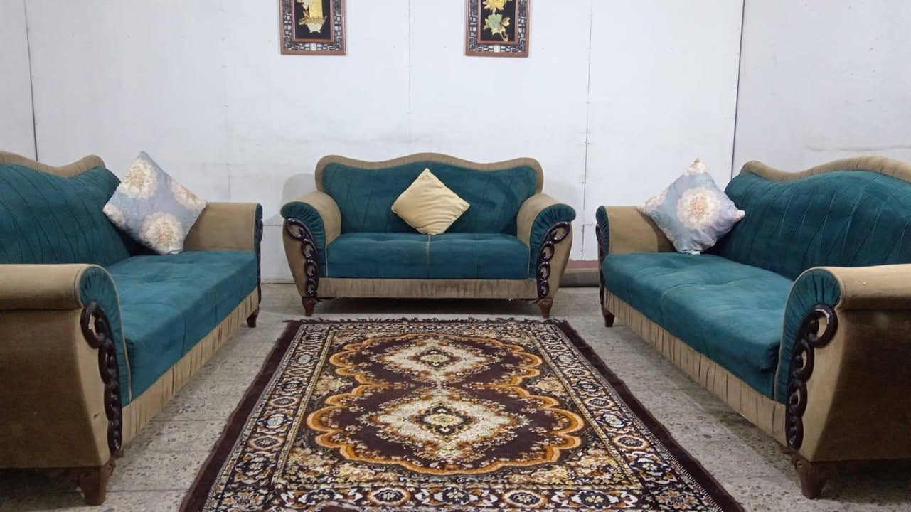 تخم قنفات 8 مقعد💺 نضيف جدا اي ضرر مابي تسكام كلش قوي وثكيل تكمه سعر  ,,175,,بي مجال مكان ألبياع *********** يوجد واتساب
