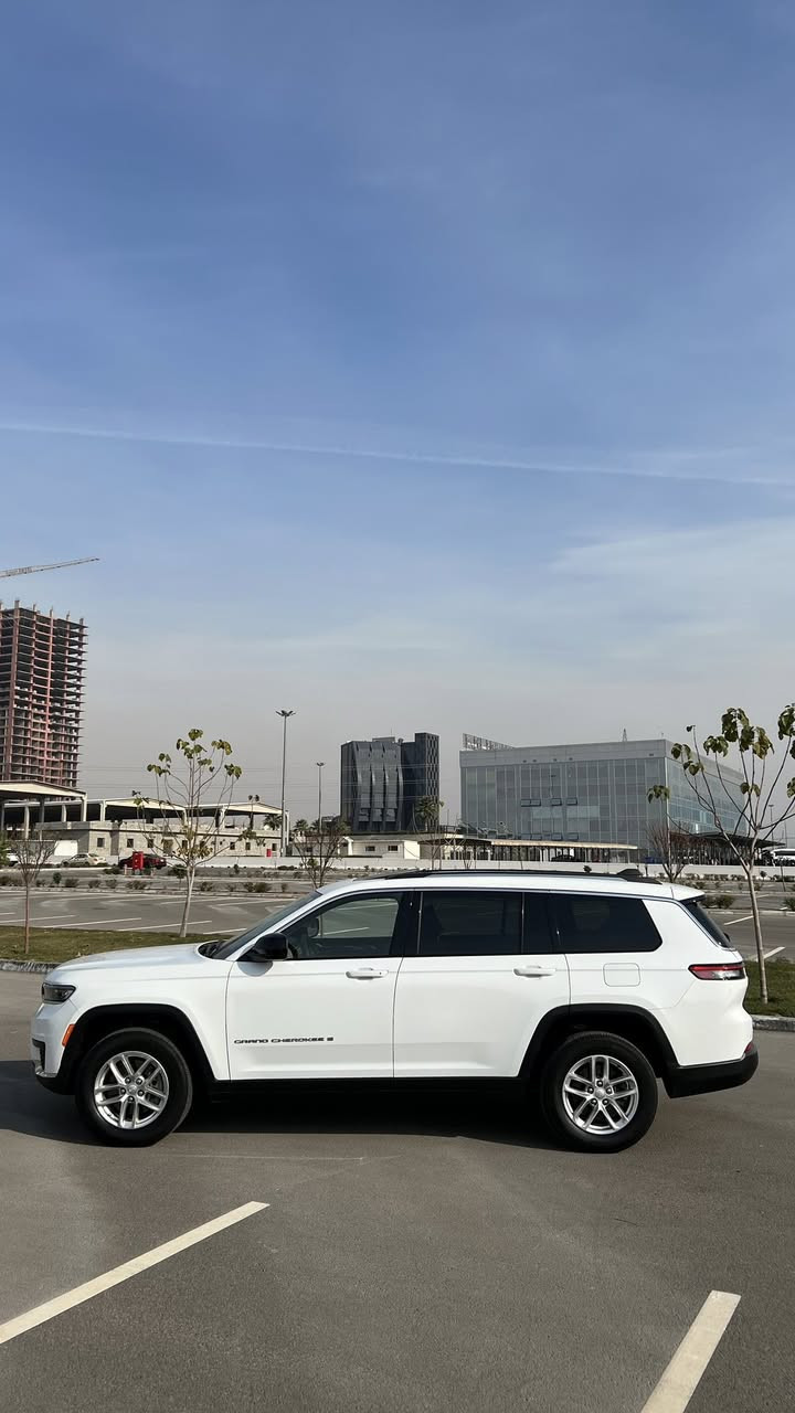 اول شي سعر السيارة 328$ ورقة مجال بسيط🔥💣
جيب كراند شيروكي (لاريدو) ٢٠٢٣ شاصي طويل (L)✅
(دبل اكسن/٧ راكب/سلايت/رادار/بصمة/٣ انضمة/…)🥇
ضرر السيارة فقط جملغ امامي بخ بدون ضربة شرط⚠️
يعني سيارة ابد ابد بدون دواخل و ارباكات شرط ابيع❌
مكان السيارة دهوك و فقط بيع ماشية 47 الف مايل🌍
محرك ٦ سلندر مكفولة من (كير/محرك/كهربائيات)💯
***********
