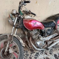 دراجه جونده للبيع 320 وبيها مجال هاذه رقمي 07854796926