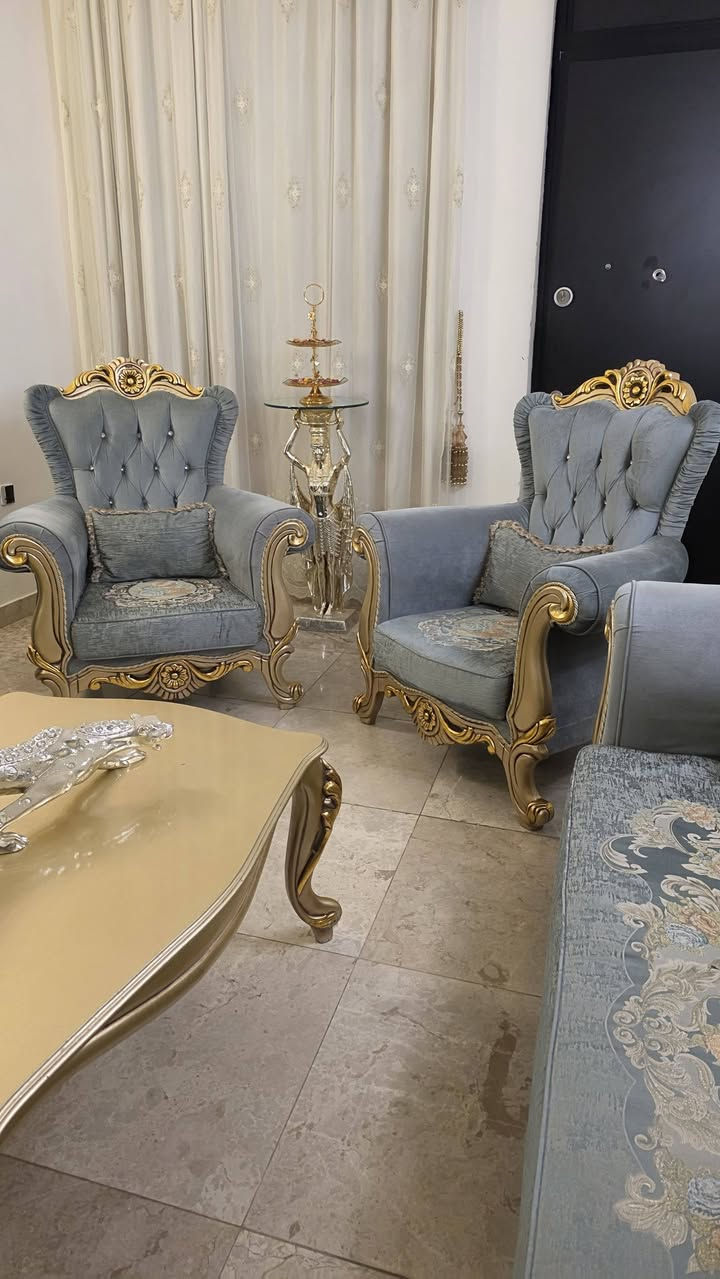 تخم تركي ملكي زان اخو الجديد ١٠ مقعد وطبله وسط بمليون و١٠٠ قفل ***********
