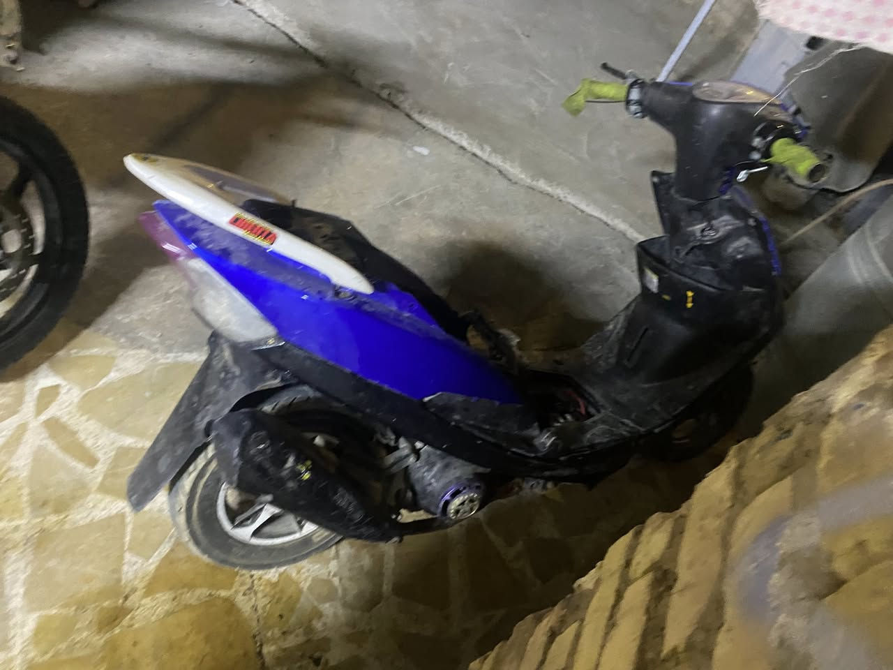 السلام عليكم ماكس عدله 120دراجه بيهه نقوصات شغاله بس يرادله هلال مال هندر مسحوك سعرهه300وبيهه مجال مكاني الحصًوه مال ابو غريب رقمي واتساب*********** 
اتصال***********
