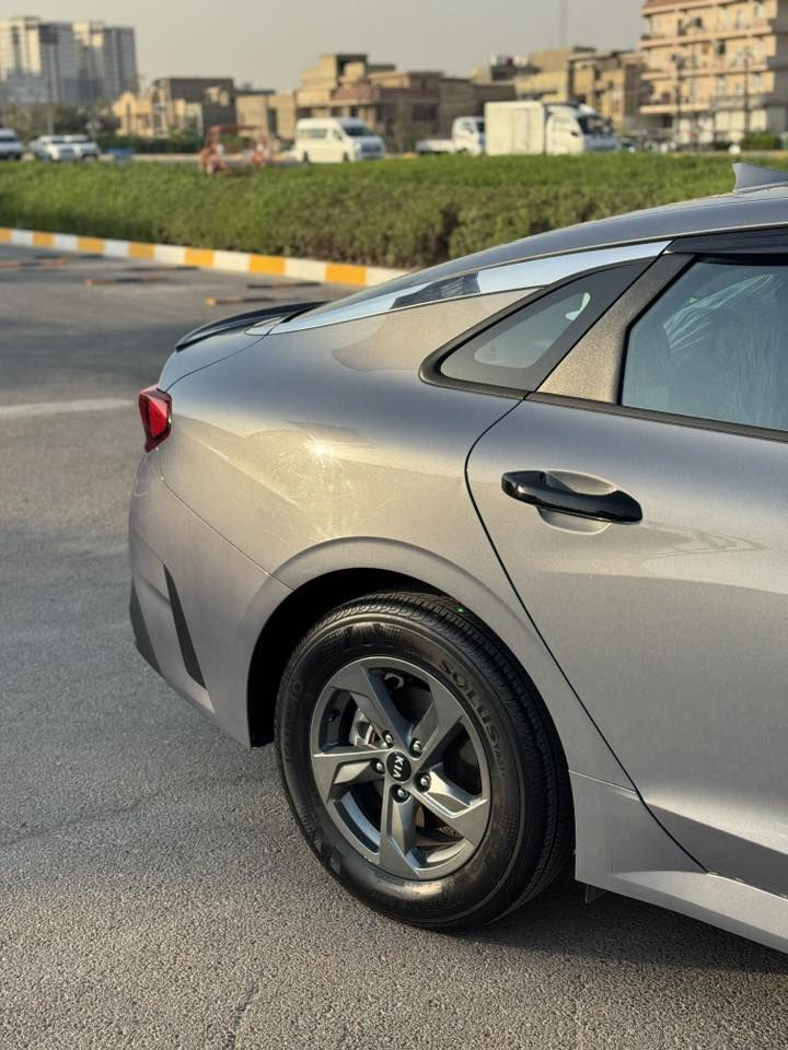 كيا K5  2021
(تحويل مباشر)
ضرر السياره سطحي
جاملغ والبنيد مصبوغ
شواصي لغود براكيت
راديترات كله مكفول
 حتى الدبه مال زراكات مواصله الضرر
((((((بدوووون ايرباگ))))))
هاند بريك بصمه 
رادار امامي
توقف ذاتي 
تحديد مسار 
اوتو هولد
درايڤ مود ٤ وضعيات
تبريد بيانو مناخين
يدات ابوب اسود
مرايا بات مان
سبويلر gt line
بنيد مغلف كاربون فورج
الجام كله مغلف عازل حراري
داش كام امامي خلفي بالسياره  
ارضيات كاربت  الاصليات وياها
باتري جديد ايسي ديلكو

(((السياره ماشيه45 الف فقط))) 
سونر موجود مع السياره

صور الحادث موجوده

السعر المطلوب175$ 

مكان السياره بغداد الكرخ 

للاستفسار ***********
متوفر واتس اب
