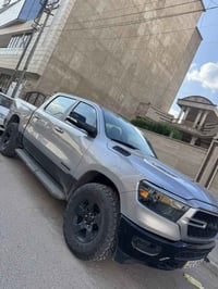 دودج رام للبيع  السياره موديل 22 كلششش نظيفة السيارة  واضحة كلشي بالصو...