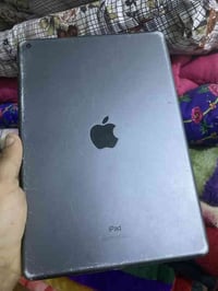 ايباد ٨ • ١٢٨ • شهربان