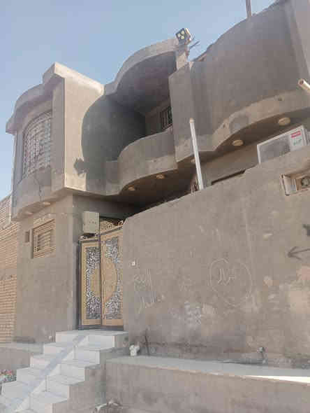 بيت البيع حي الإعلام زراعي يداور بلمحكمه قريب عن شارع العام 40متر ***********
