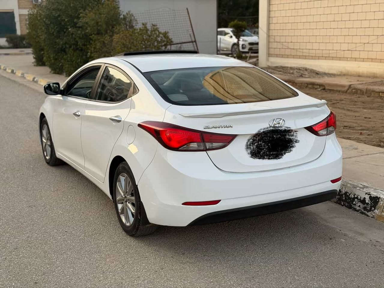 سلام عليكم النترا موديل 2015 خليجي فول مواصفات 
ماشيه 126 الف حقيقي 
فتحه تحكم ستيرن كامره داخل صاج كشنات جلد 
مكفوله من الصبغ ولتبديل رقم بغداد الماني 
السعر 125 وبيه مجال 
***********
