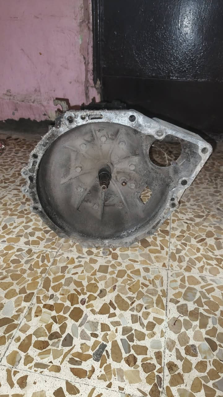 السلام عليكم  كير بريجو للبيع بس النمر الرابعه تفلت الرقم. ***********
