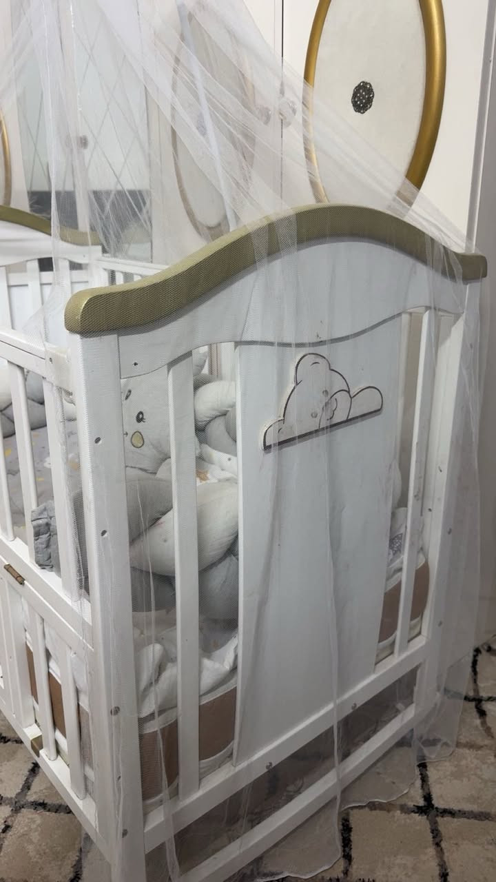 سرير الطفل مع الفراش مع الدوشك نضافه فول السعر ٢٥٠الف


**إذا كنت صاحب هذا الإعلان وتريد حذفه لأي سبب، رجاءا أرسل رسالة إلى الدعم الفني**