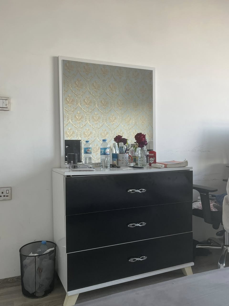 تخم السرير اصلي كامل للبيع
For sale.
WhatsApp: ***********

