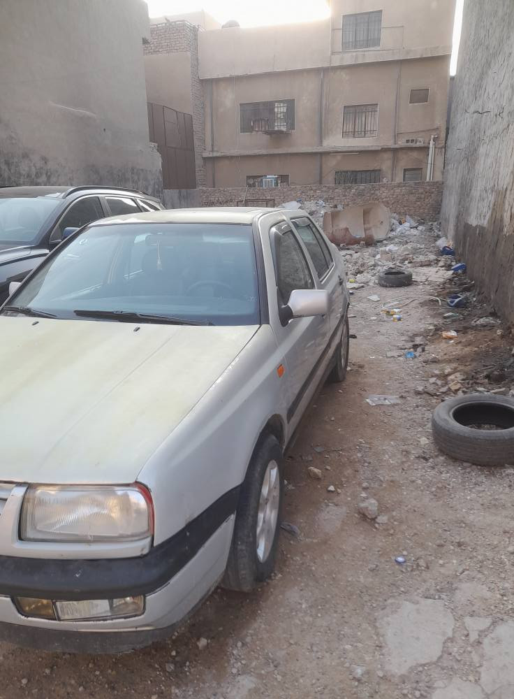 اسلام عليكم كولف موديل ٩٥ سياره بلاديه بس جارده مكينه حجم٢٠٠ باسمنه عارضه ٤٠ وبيه مجال تبريد شغال بس الفان عاطل مكانه حي الجهاد هاتف ***********بي واتساب
