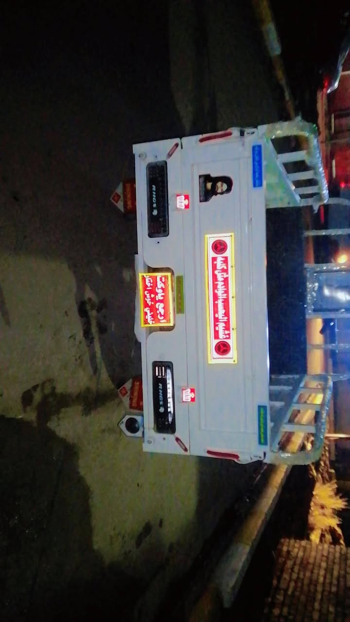 سلام عليكم  
ستوته للبيع  2019.  اوراق
ستوته جاهزه مابيه نقص محرك ما مفتوح
 مكاني شطره السعر مليونين 100وبيه مجال الشراي يتصل  ***********🫱🏽‍🫲🏻
