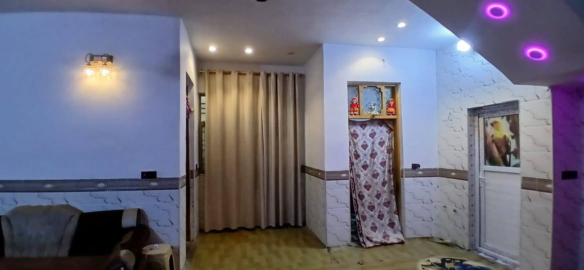 السلام عليكم 
بيت للبيع حديث  للبيع مساحة 240 حي البتول الزراعي مقابل معمل الطابوك ، 

رقم صاحب الدار
‏‪0771 438 1061‬‏
