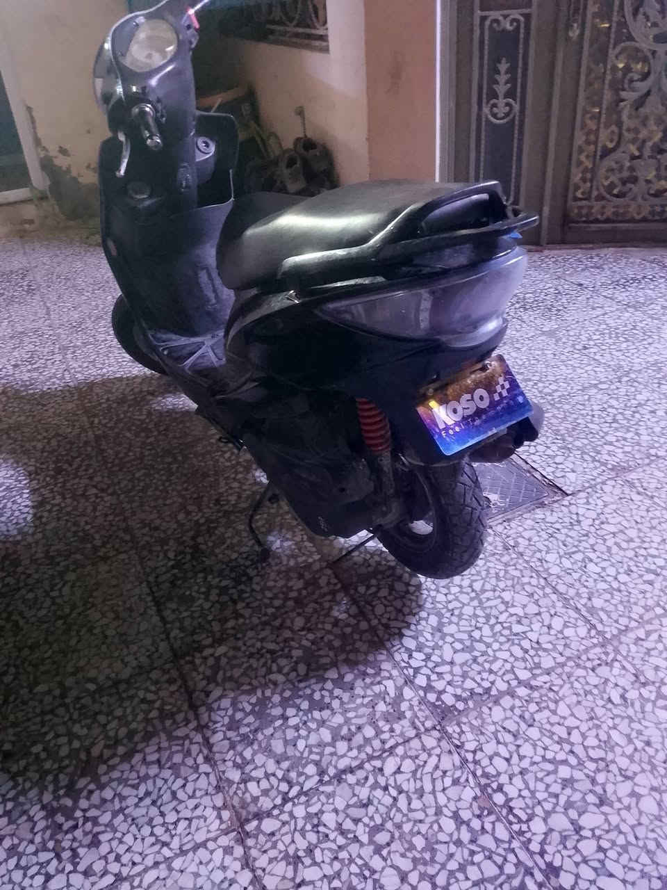 سلام عليكم شباب للبيع كامكو جي فور الدراجه جديده كلش كفاله من كلشي برغي ما عايزه مال حاويه مرتبه تفاصيل بعد اكثر اتصل رقم ***********مكان نجف كوفه سعر 550وبيه مجال

