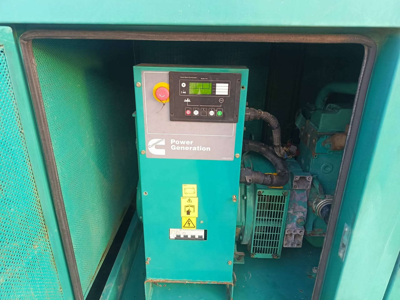 السلام عليكم
مولده كمنز 4سلندر سوبر كاتم 

40KVAمكفوله 

برودكشن حماية كامل 

العنوان بابل الشوملى 

رقم الهاتف ***********
