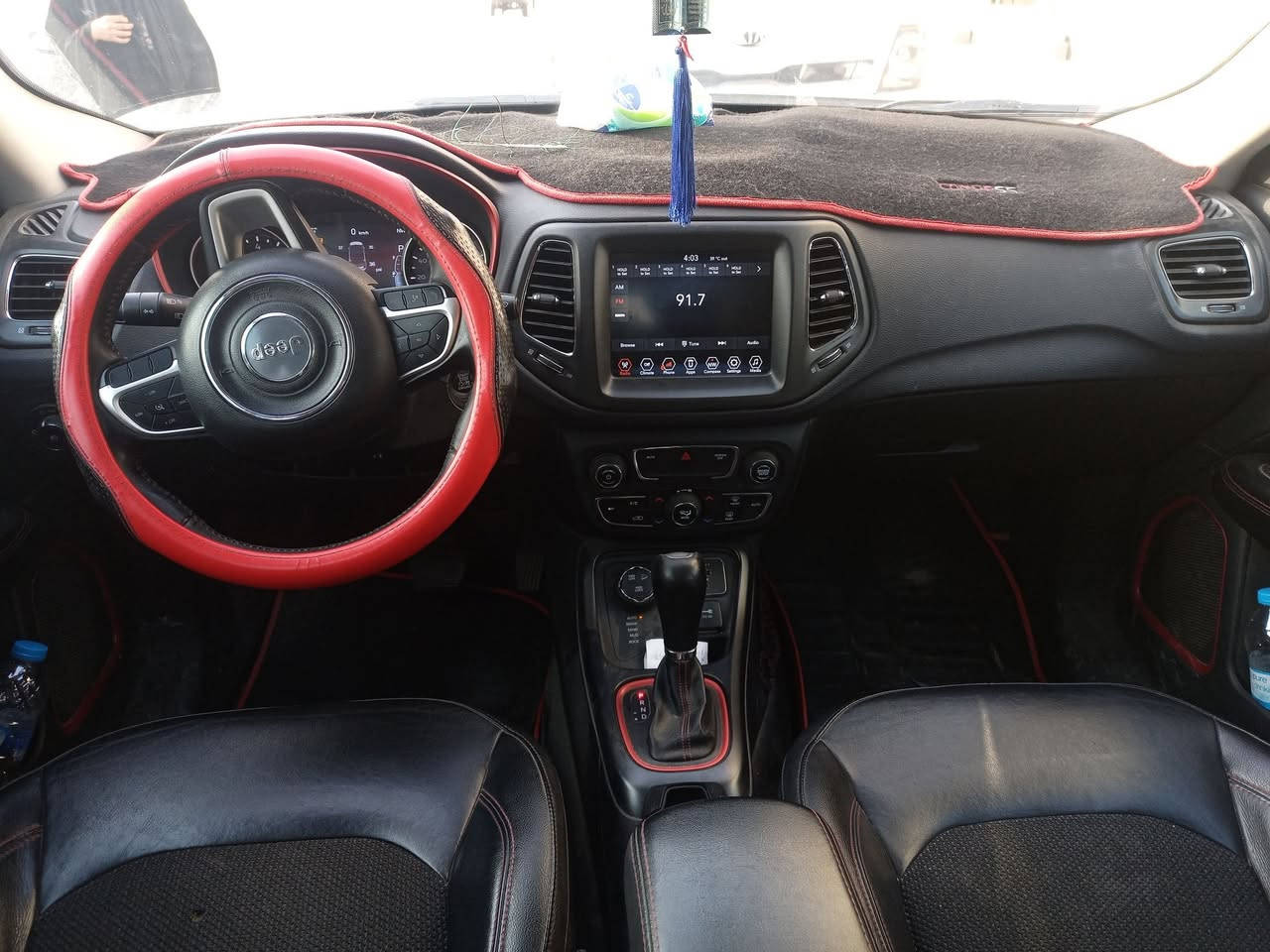 جيب كومباس 2019
أعلى فئة فول مواصفات عدا فتحة البانوراما
السعر 135 وبيها مجال
 للتواص ***********
