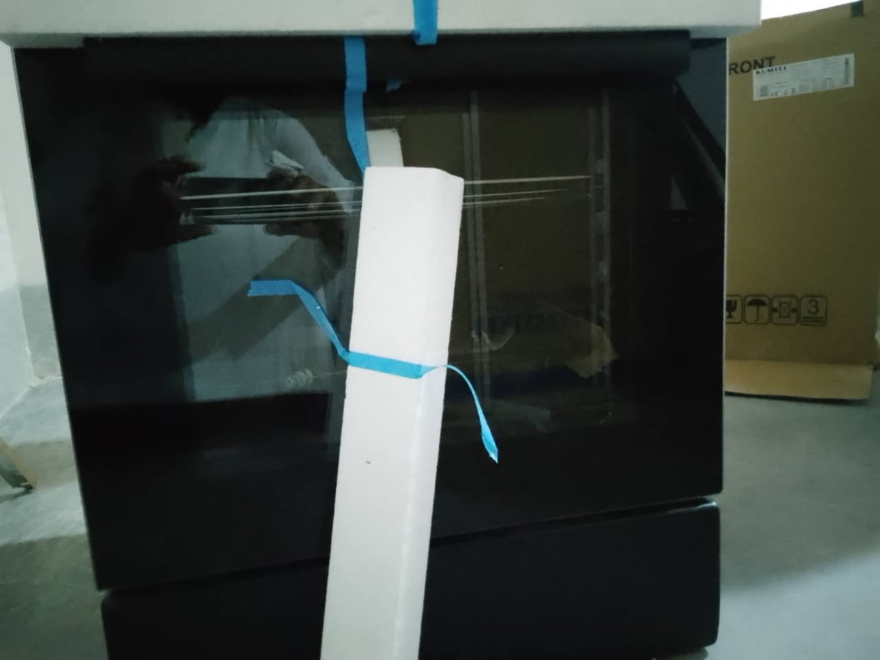 طباخ جديد درجة اولى للبيع وبسعر مناسب للاستفسار الاتصال على الرقم ***********
