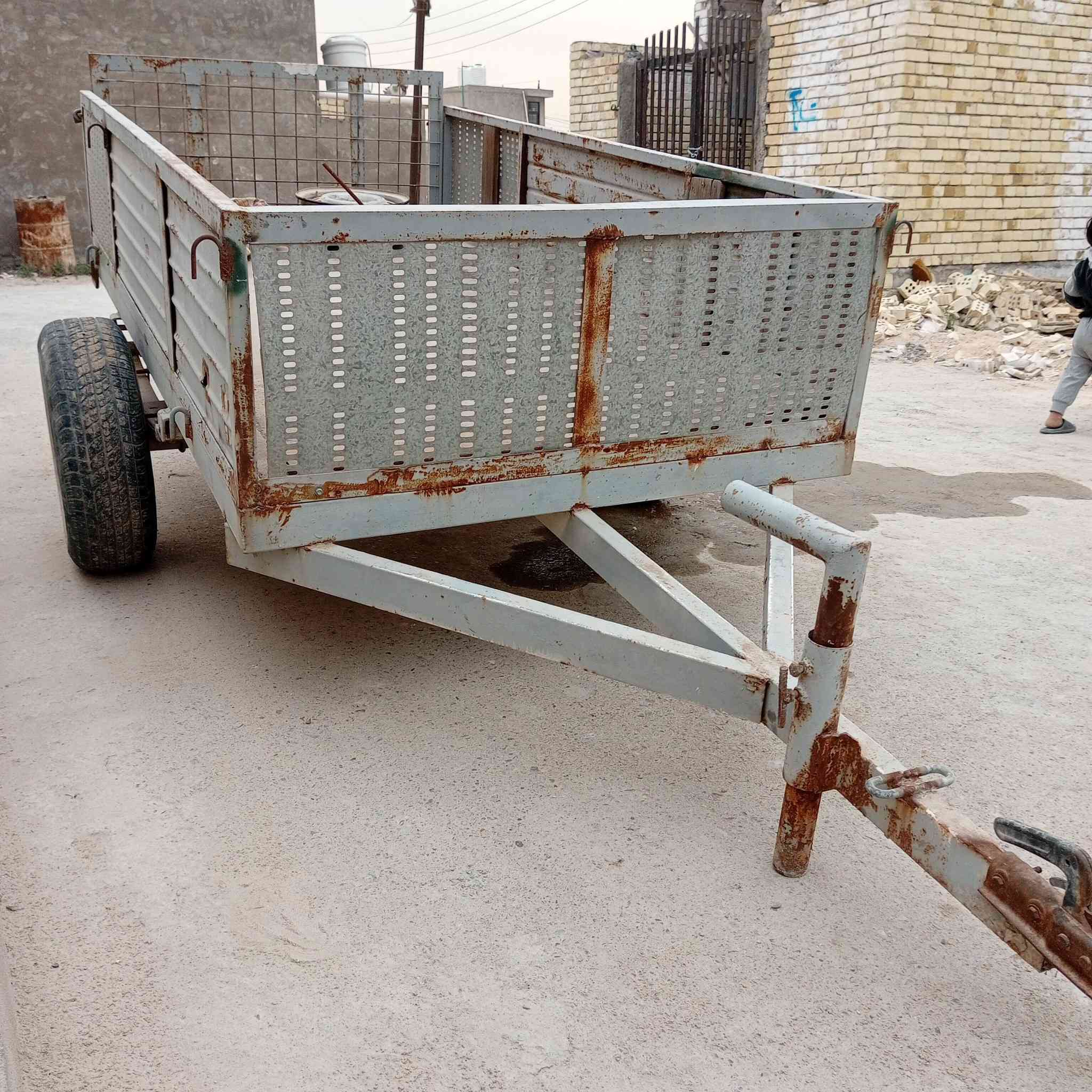 عربة البيع نوع هوك صجمه طول مترين ونصف عرض متر ونصف تاير حجم 14ومعها سبير


**إذا كنت صاحب هذا الإعلان وتريد حذفه لأي سبب، رجاءا أرسل رسالة إلى الدعم الفني**