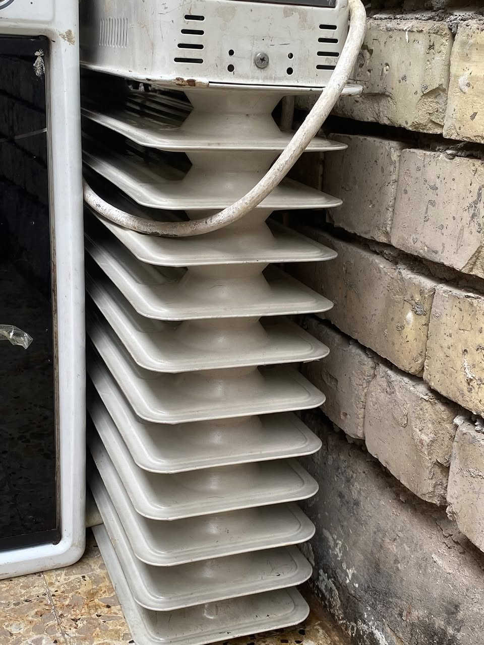 سلام عليكم مثل ما واضح بصوره للبيع.                        اوفن بدون صياني سعره 10 او دفايه سعرها 25 مكاني بغداد ابي غريب


**إذا كنت صاحب هذا الإعلان وتريد حذفه لأي سبب، رجاءا أرسل رسالة إلى الدعم الفني**